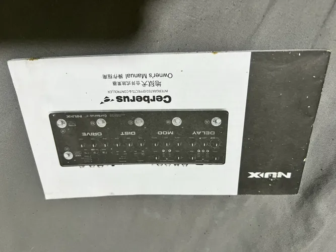 Vendo pedaleira pra guitarra