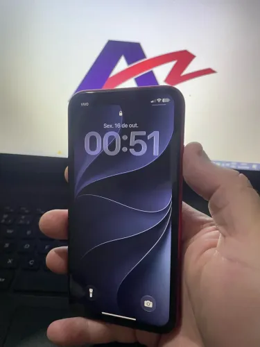 iPhone 11 64gb vermelho