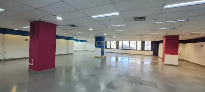 Edifício Comercial Monousuário para Locação no Centro de São Paulo