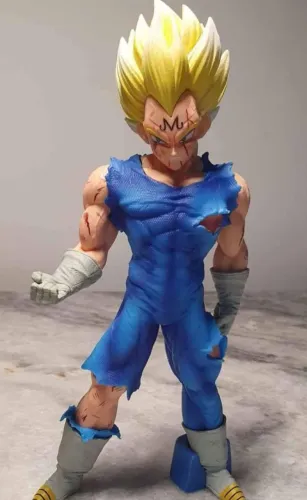 Boneco Majin Vegeta super Sayajin