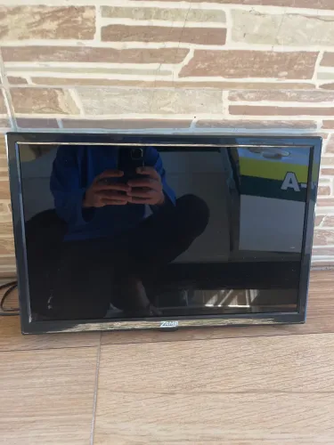 Monitor 19