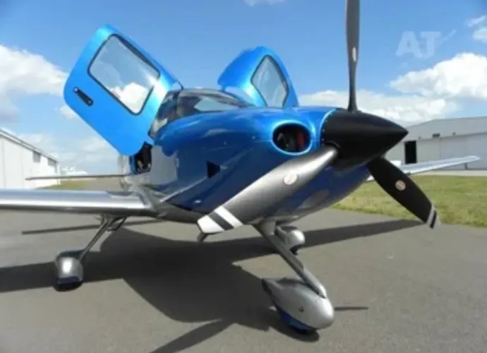 Cirrus SR22 Aspirado 2018 Excelente