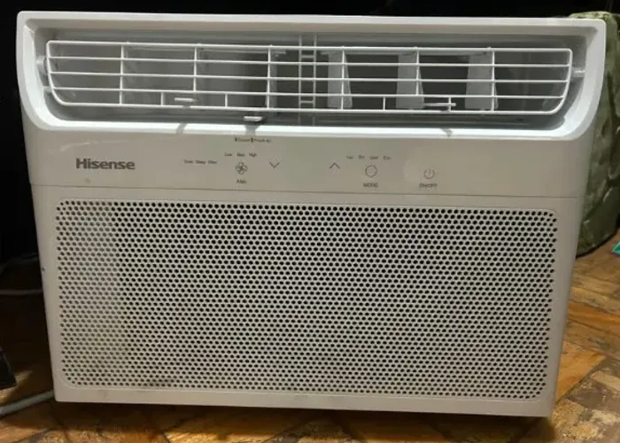 Ar-condicionado de janela Hisense 12.000 BTUs Wi-Fi