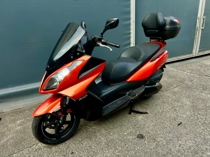 Kymco Downtown 300i 2019 - Maxiscooter 300 impecável