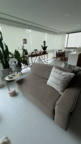Sofa 2 lugares com encosto eletrico Leader Design Casashopping + tapete 2,20x 2,00