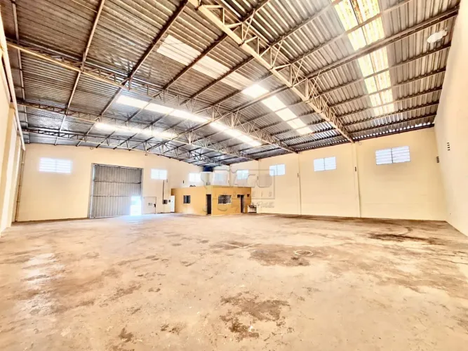 Galpão de 500m² com 02 salas para locação - Vila Elisa