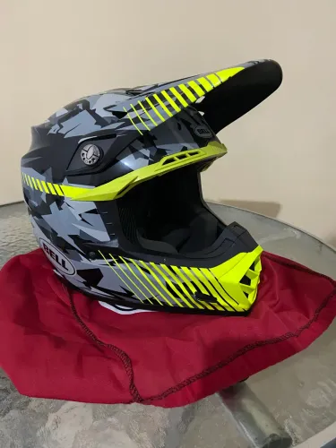 Capacete BELL motocross e bike