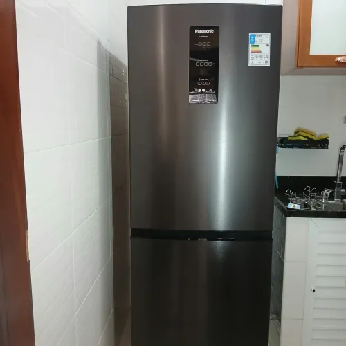 Geladeira Panasonic 460L tech Inverse e Invertida