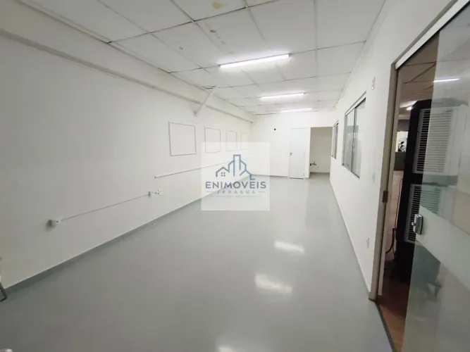 Sala disponível para locação no Bairro Dona Clara
