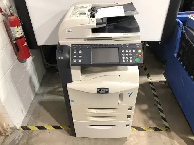 Impressora laser Kyocera Km 5050 A3 rede duplex Adf , top !