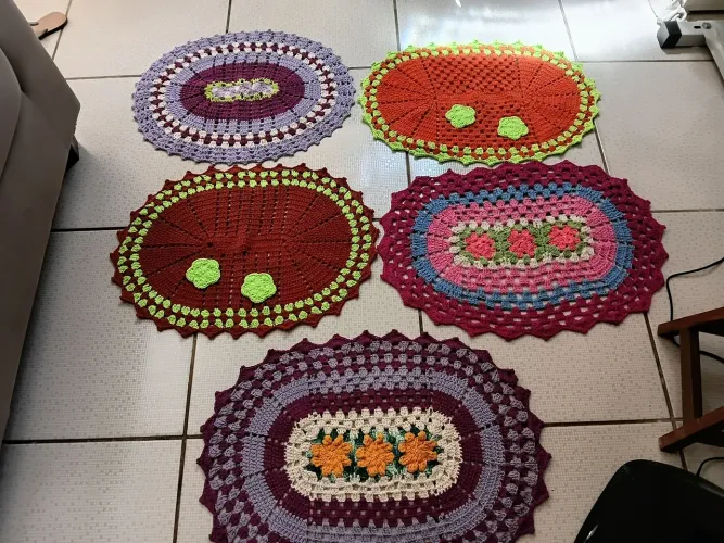 Promoção de tapetes de crochê $20 cada