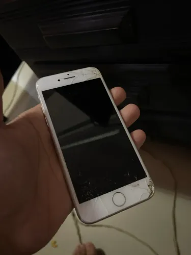 iPhone 8