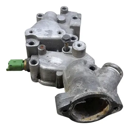 Carcaça Valvula Termostatica  Citroën C3 1.4 Glx 2006 204742