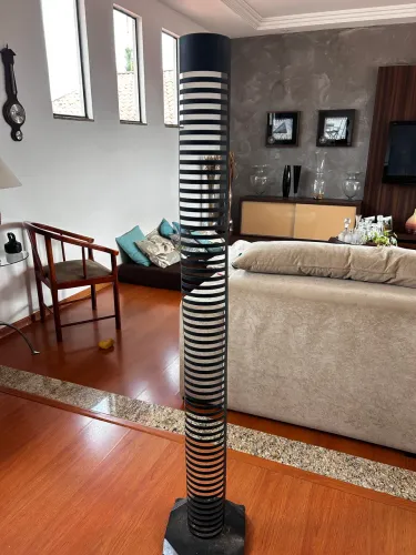 Porta CD estilo torre