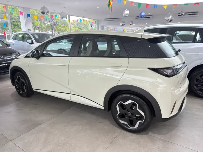 BYD Dolphin GS (Elétrico) 2027