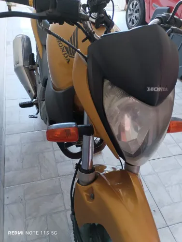 Vendo cb 300r fone *