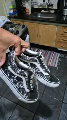 Vans black fire