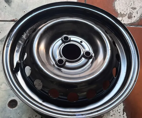 Roda de Ferro 14 Kwid
