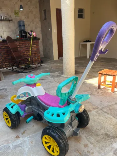 Quadriciclo infantil