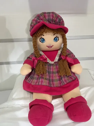 Boneca grande de pano
