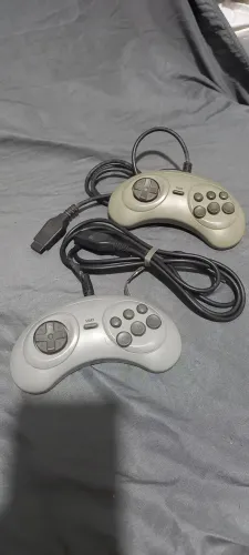 Controles originais de Sega Mega Drive