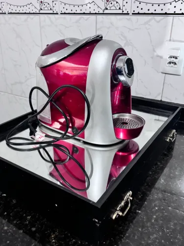Kit Máquina De Cafe Espresso Três Corações + Porta Cápsulas De Café