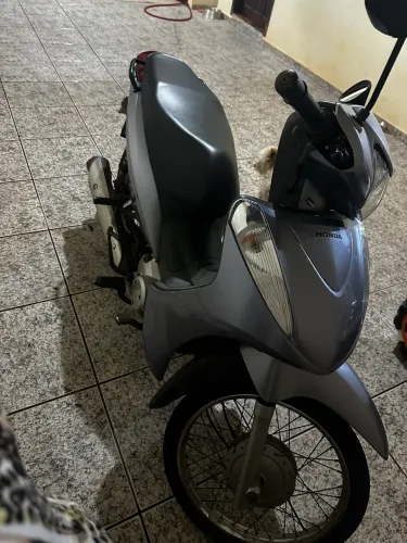 Biz 125 Es partida elétrica