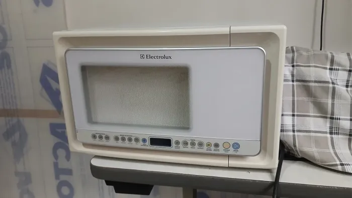 Micro-ondas Electrolux 31l 220v
