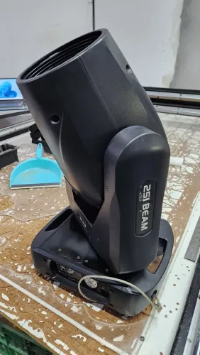 Moving head beam 8R 251