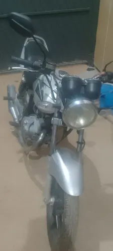 Vendo moto Suzuki yes 2008