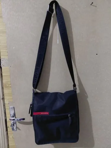 Bolsa Tiracoloprada Preta