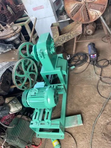 Excelente forrageira nogueira N2 motor 7cv trifásico