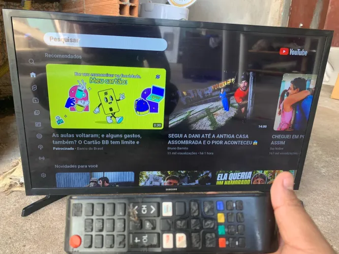 Vendo TV smart 32 polegadas