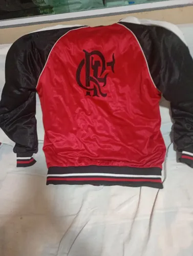 Casaco do flamengo usar os dois lados