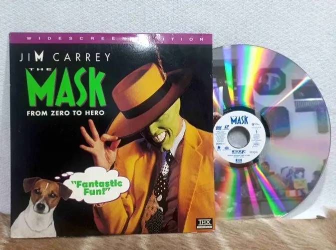 LASER DISC THE MASK- FROM ZERO TO HERO- JIM CARREY. Disco e capa bem conservados.