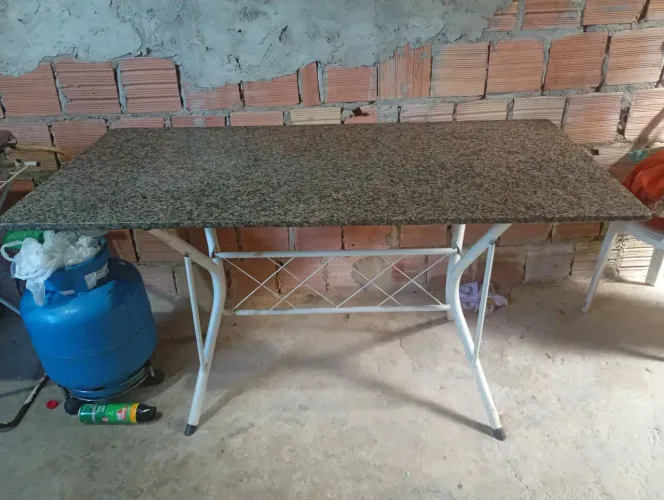 Mesa de mármore 