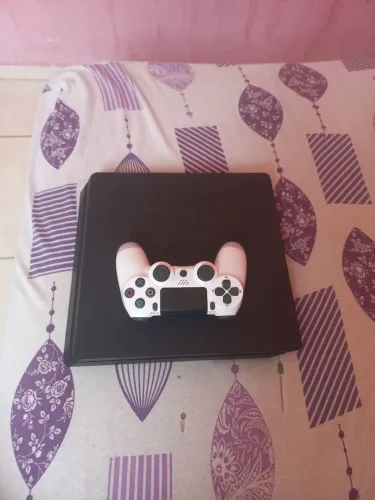 PS 4 semi novo
