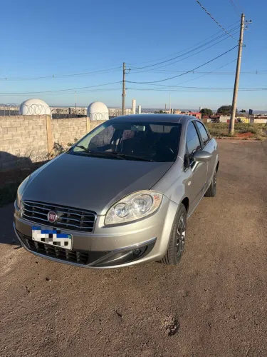 Fiat Linea Essence 1.8 Flex 16V 4P 2016