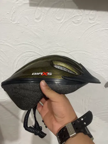 Capacete Bia xs semi novo
