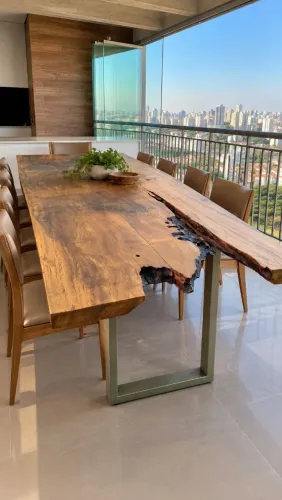 Mesa na Madeira Maciça Prancha Única