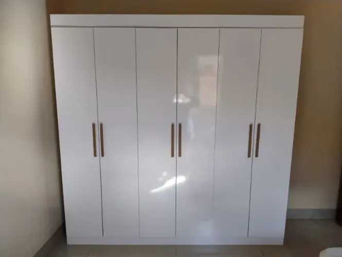 GUARDA ROUPA CASAL 