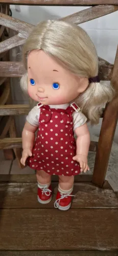Boneca antiga Ana Maria Pulman - falta um sapatinho