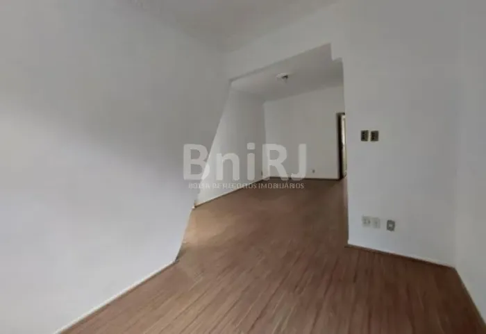 Excelente oportunidade para montar seu consultório, escritório ou para uso residencialSA00