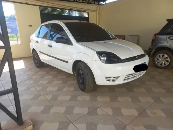 Ford Fiesta Sedan 1.0 8V Flex 4P 2007