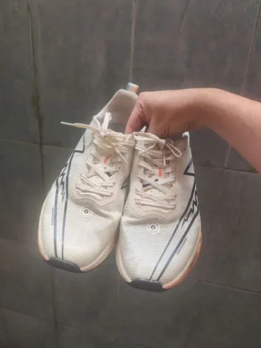 Tênis de Corrida Chunta Tam 42 BR