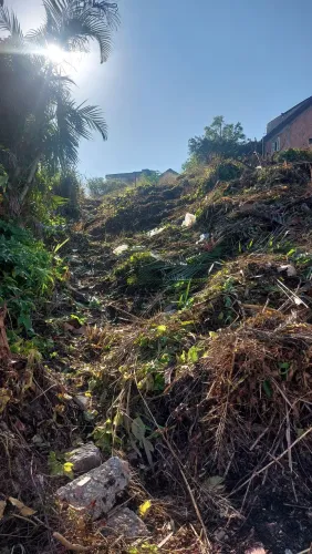Vendo terreno na Covanca em São Gonçalo $ 25.000 *. Aceito carro