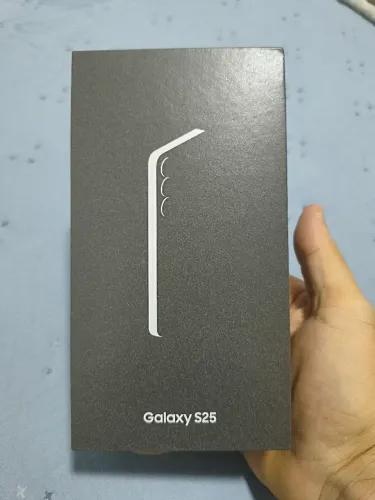 Vendo Celular Samsung Galaxy S25 5G 256GB Galaxy AI Azul Marinho 6,2' 12GB RAM
