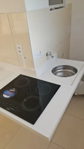 Bancada de cozinha e banheiro * 