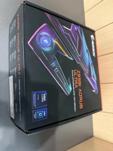 Placa Mae Gigabyte Z890i Aorus Ultra DDR5 LGA1851