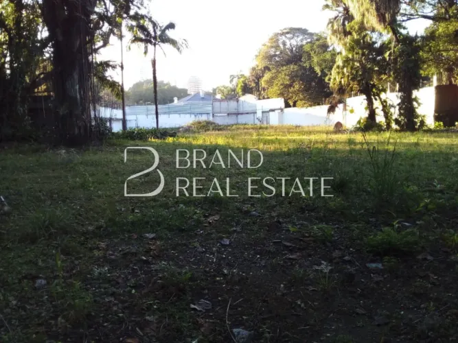 Terreno com 1000 m², à venda no bairro Jardim América.